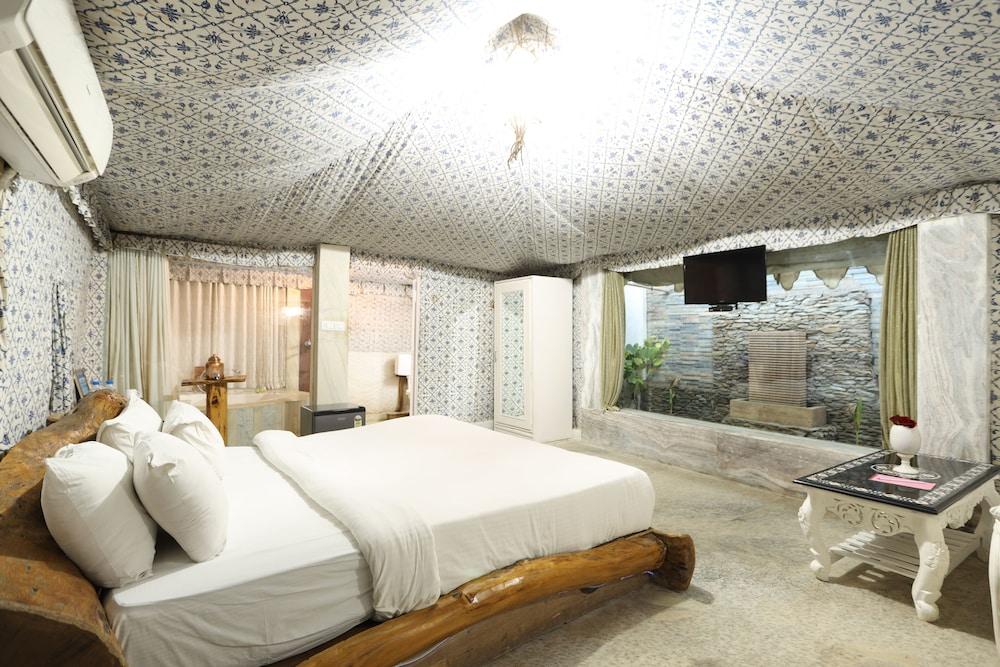 Lohagarh Fort Resort Kukas Kültér fotó
