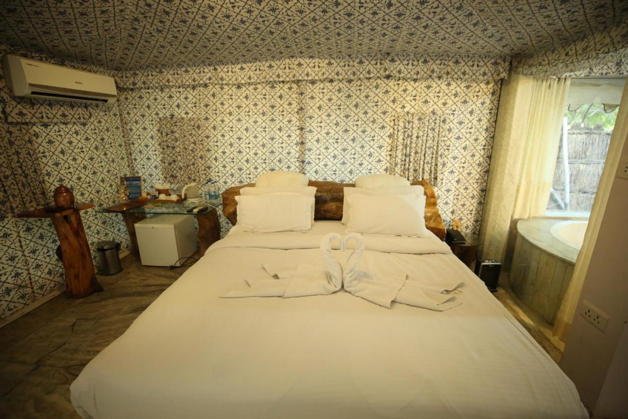 Lohagarh Fort Resort Kukas Kültér fotó